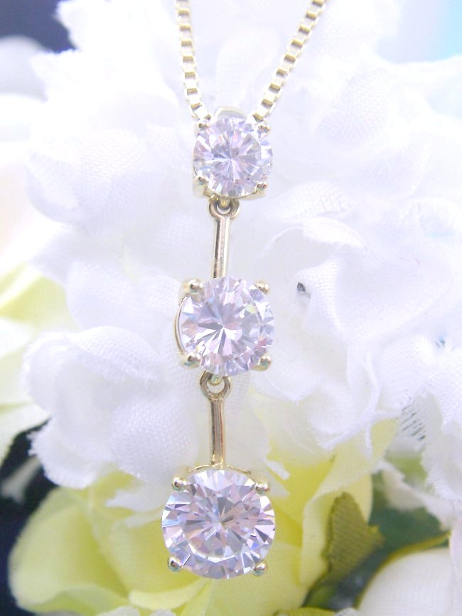 CZ�@�L���[�r�b�N�W���R�j�A�@�y���_���g�@�O�A�@�g�����W�[