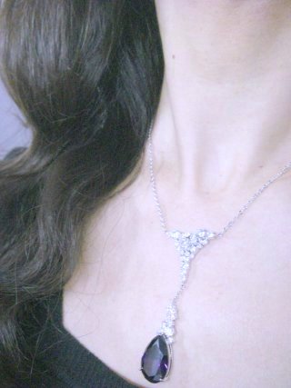 �p�[��CZ�@�L���[�r�b�N�W���R�j�A�̃l�b�N���X