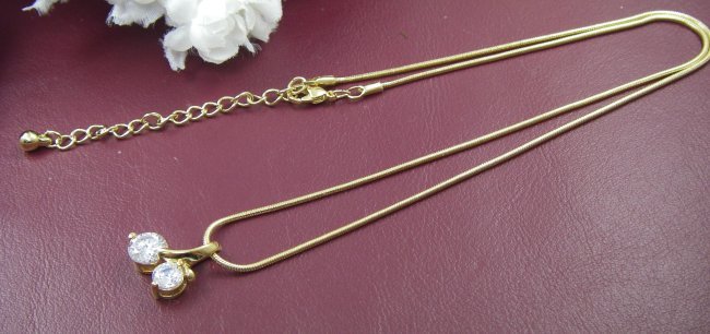 �L���[�r�b�N�W���R�j�A�̃y���_���g�E�A�N�Z�T���[