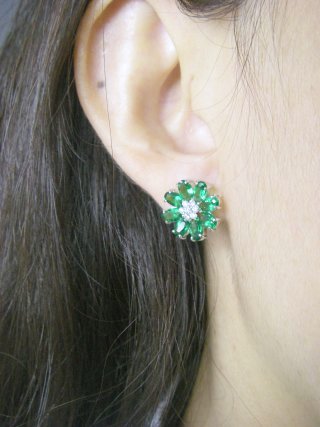 �L���[�r�b�N�W���R�j�A�E�A�N�Z�T���[�@�_���A�E�s�A�X