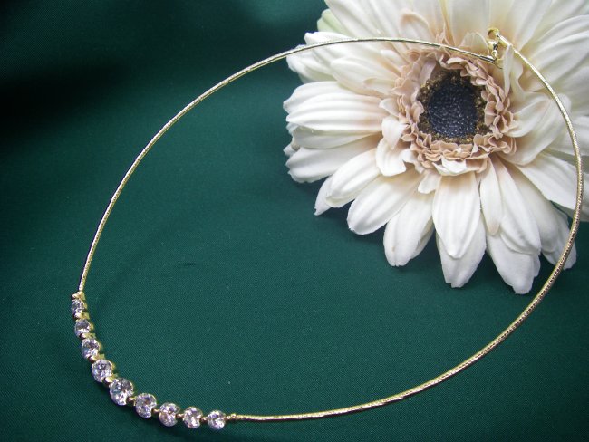 �I���K�E�l�b�N���X