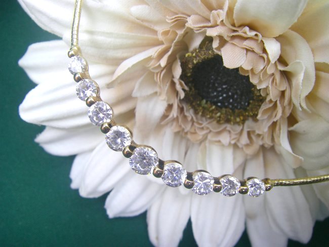 �I���K�E�l�b�N���X