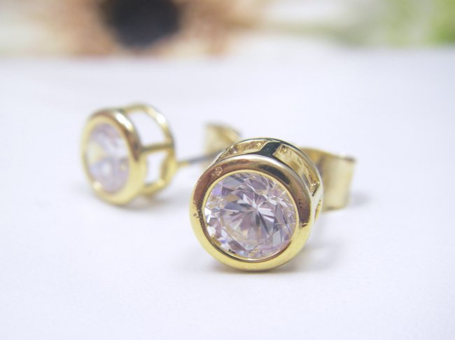 �A�N�Z�T���[�@�s�A�X