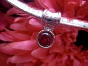 CZ�@�L���[�r�b�N�W���R�j�A�̃I���K�E�l�b�N���X