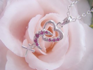 �n�[�g�@���[���@�N���X�@�y���_���g