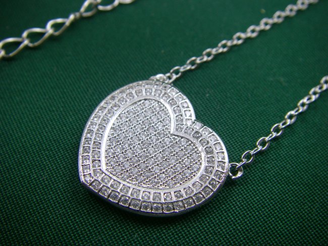 �n�[�g�@�}�C�N���p���F�Z�b�e�B���O�@�y���_���g�E�l�b�N���X