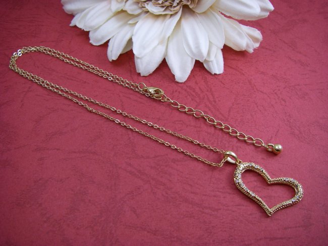 �L���[�r�b�N�W���R�j�A�@�n�[�g�@�y���_���g