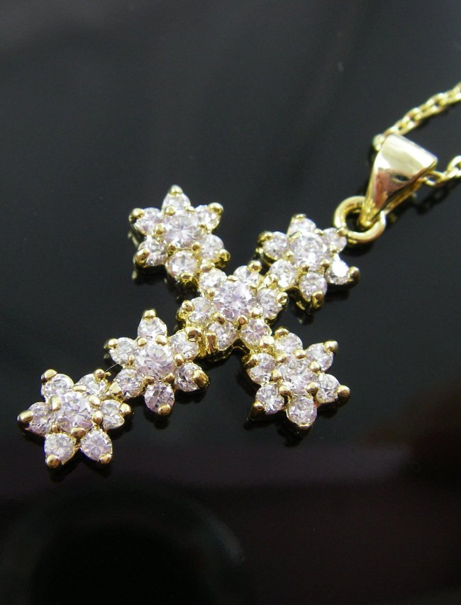 �L���[�r�b�N�W���R�j�A�̃N���X�i�\���ˁj�̃y���_���g