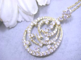 �L���[�r�b�N�W���R�j�A�E�A�N�Z�T���[�@�y���_���g