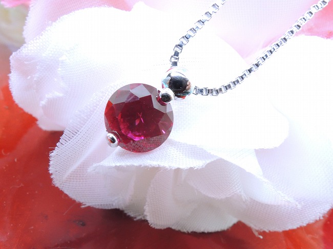 ���r�[�i�����΁j�L���[�r�b�N�W���R�j�A�̃y���_���g