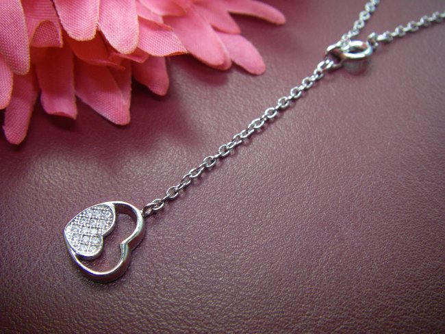 �}�C�N���p���F�Z�b�e�B���O�@�y���_���g�E�l�b�N���X�@�n�[�g���`�[�t