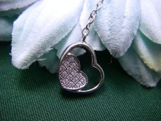 �}�C�N���p���F�Z�b�e�B���O�@�y���_���g�E�l�b�N���X�@�n�[�g���`�[�t