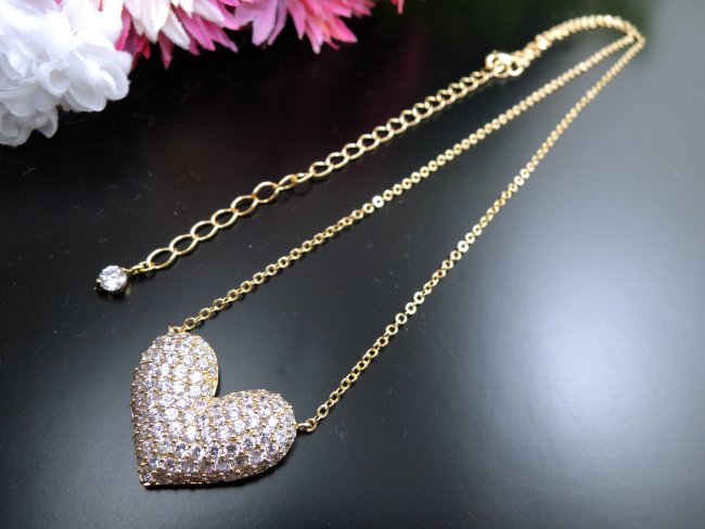 �n�[�g�E�p���F�@�y���_���g�E�l�b�N���X�@�L���[�r�b�N�W���R�j�A�E�A�N�Z�T���[ �S�[���h