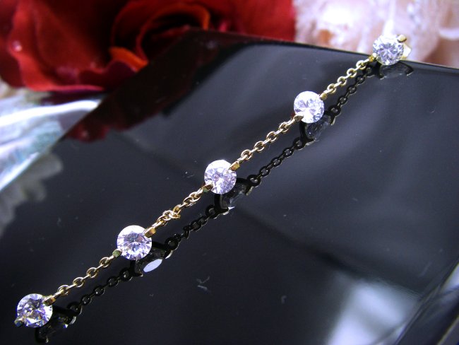 CZ�@�L���[�r�b�N�W���R�j�A�@�s�A�X�@5�A�@�@�����O�s�A�X