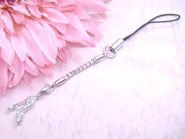 �L���[�r�b�N�W���R�j�A�̌g�уX�g���b�v�@�n�C�q�[��