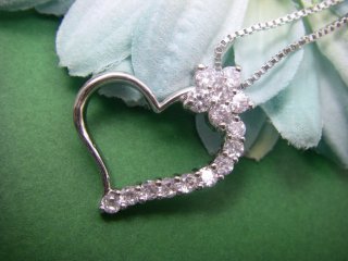 �L���[�r�b�N�W���R�j�A�@�n�[�g�@�y���_���g