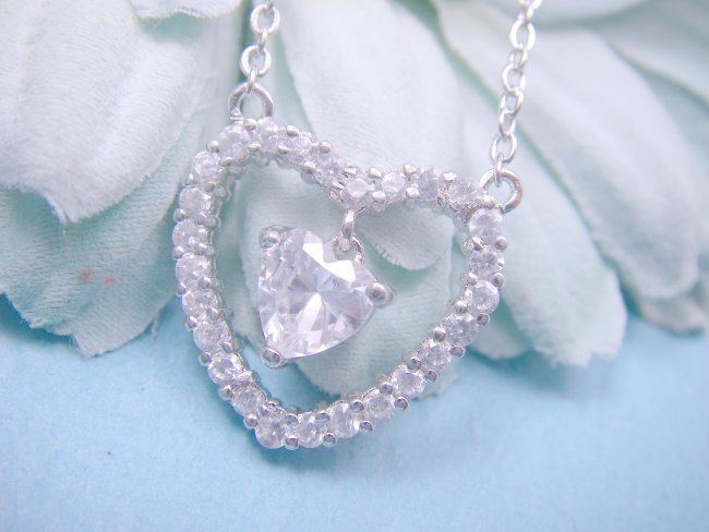 �L���[�r�b�N�W���R�j�A�@�n�[�g�@�y���_���g