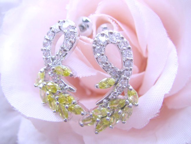 CZ�@�L���[�r�b�N�W���R�j�A�@�C�G���[�s�A�X�@�C�������O