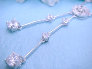 �L���[�r�b�N�W���R�j�A�@�l�b�N���X