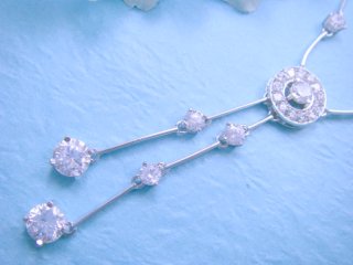 �L���[�r�b�N�W���R�j�A�@�l�b�N���X