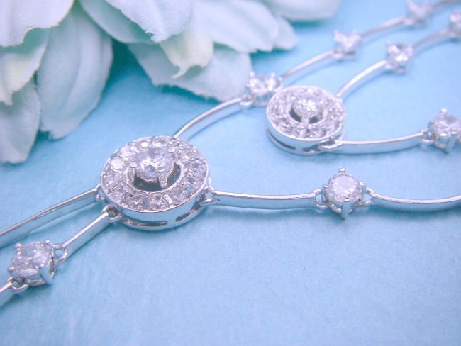 �L���[�r�b�N�W���R�j�A�@�l�b�N���X