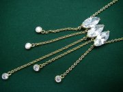 �L���[�r�b�N�W���R�j�A�̃l�b�N���X(J10842)