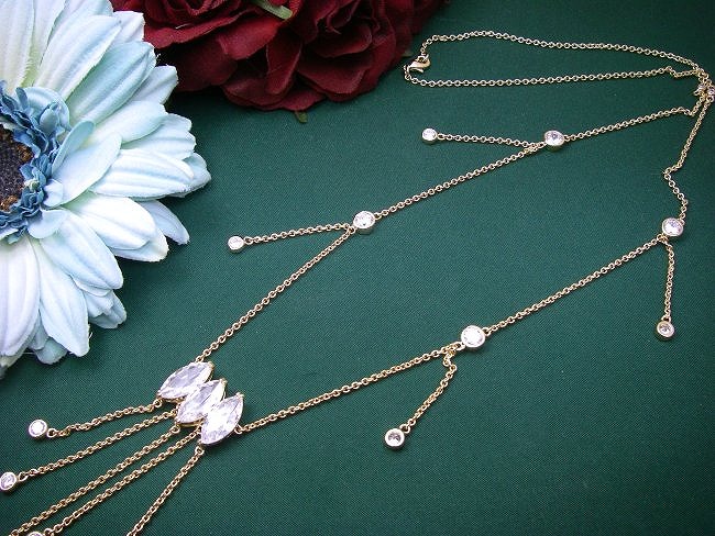 �A�N�Z�T���[�@�l�b�N���X