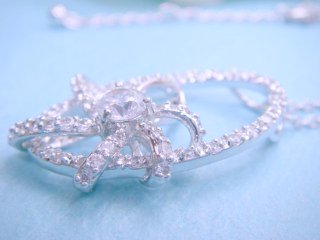 �L���[�r�b�N�W���R�j�A�E�A�N�Z�T���[�@�y���_���g