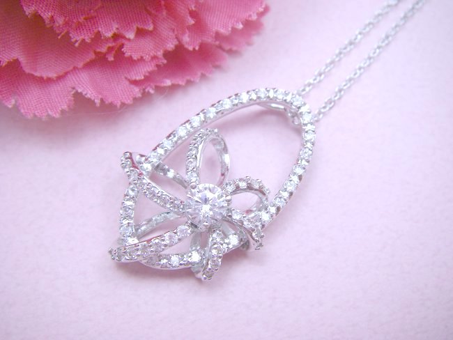 �L���[�r�b�N�W���R�j�A�E�A�N�Z�T���[�@�y���_���g