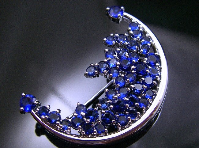 �����`�[�t�@�u���[�`