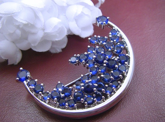 ���@�u���[�`�@�A�N�Z�T���[