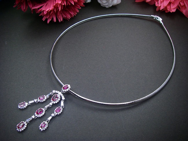 cz�A�N�Z�T���[�@���r�[�̃I���K�E�l�b�N���X