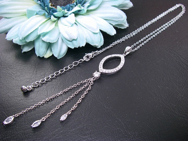 �L���[�r�b�N�W���R�j�A�̃y���_���g