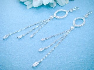 �L���[�r�b�N�W���R�j�A�@�����O�s�A�X