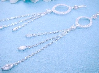 �L���[�r�b�N�W���R�j�A�@�����O�s�A�X