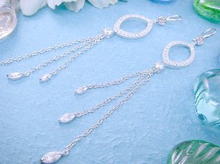 �L���[�r�b�N�W���R�j�A�@�����O�s�A�X