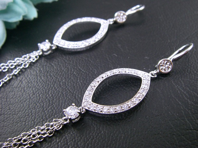 �L���[�r�b�N�W���R�j�A�@�����O�s�A�X