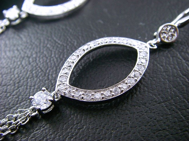 �L���[�r�b�N�W���R�j�A�@�����O�s�A�X