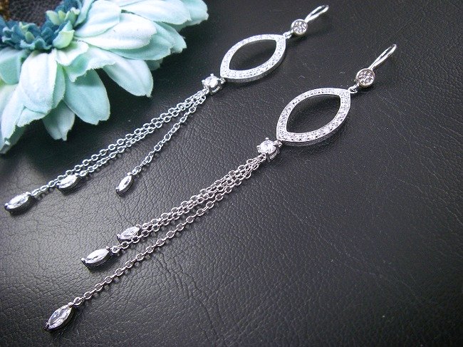 �L���[�r�b�N�W���R�j�A�@�����O�s�A�X