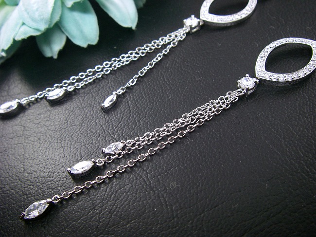 �L���[�r�b�N�W���R�j�A�@�����O�s�A�X