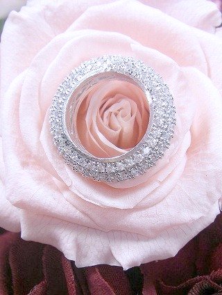 マイクロパヴェセッティング CZ キュービックジルコニア ハート・ペンダント