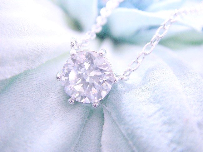 �L���[�r�b�N�W���R�j�A�̃y���_���g�@���E���h�u�����A���g�J�b�g