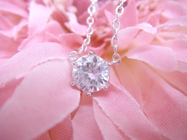 �L���[�r�b�N�W���R�j�A�̃y���_���g�@���E���h�u�����A���g�J�b�g