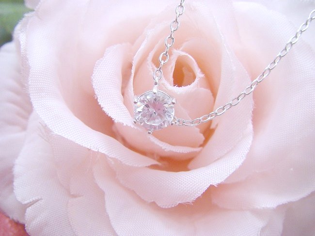 �L���[�r�b�N�W���R�j�A�̃y���_���g�@���E���h�u�����A���g�J�b�g