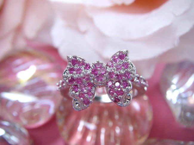 ���{�����`�[�t�@�����O�@�L���[�r�b�N�W���R�j�A�E�A�N�Z�T���[