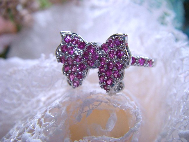 ���{�����`�[�t�@�����O�@�L���[�r�b�N�W���R�j�A�E�A�N�Z�T���[