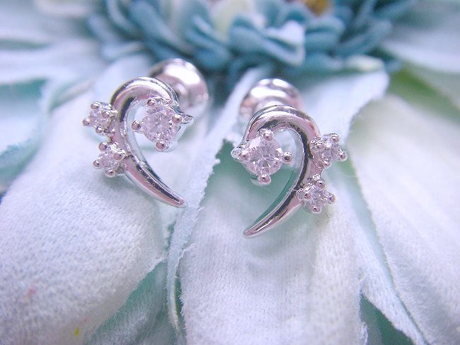 CZ�@�L���[�r�b�N�W���R�j�A�@�C�������O