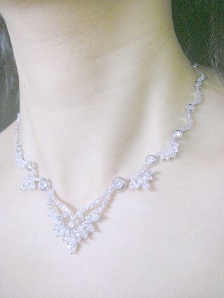 �L���[�r�b�N�W���R�j�A�@�l�b�N���X�@�u���C�_���@�S�[�W���X