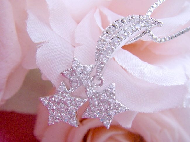 ���[���@�X�^�[�@�y���_���g