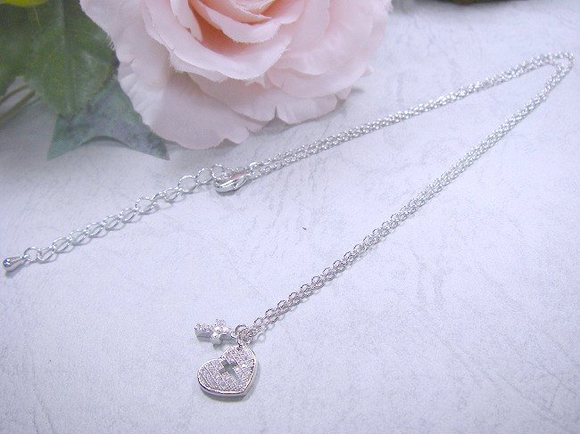 CZ�A�N�Z�T���[�@�y���_���g�@�n�[�g���N���X